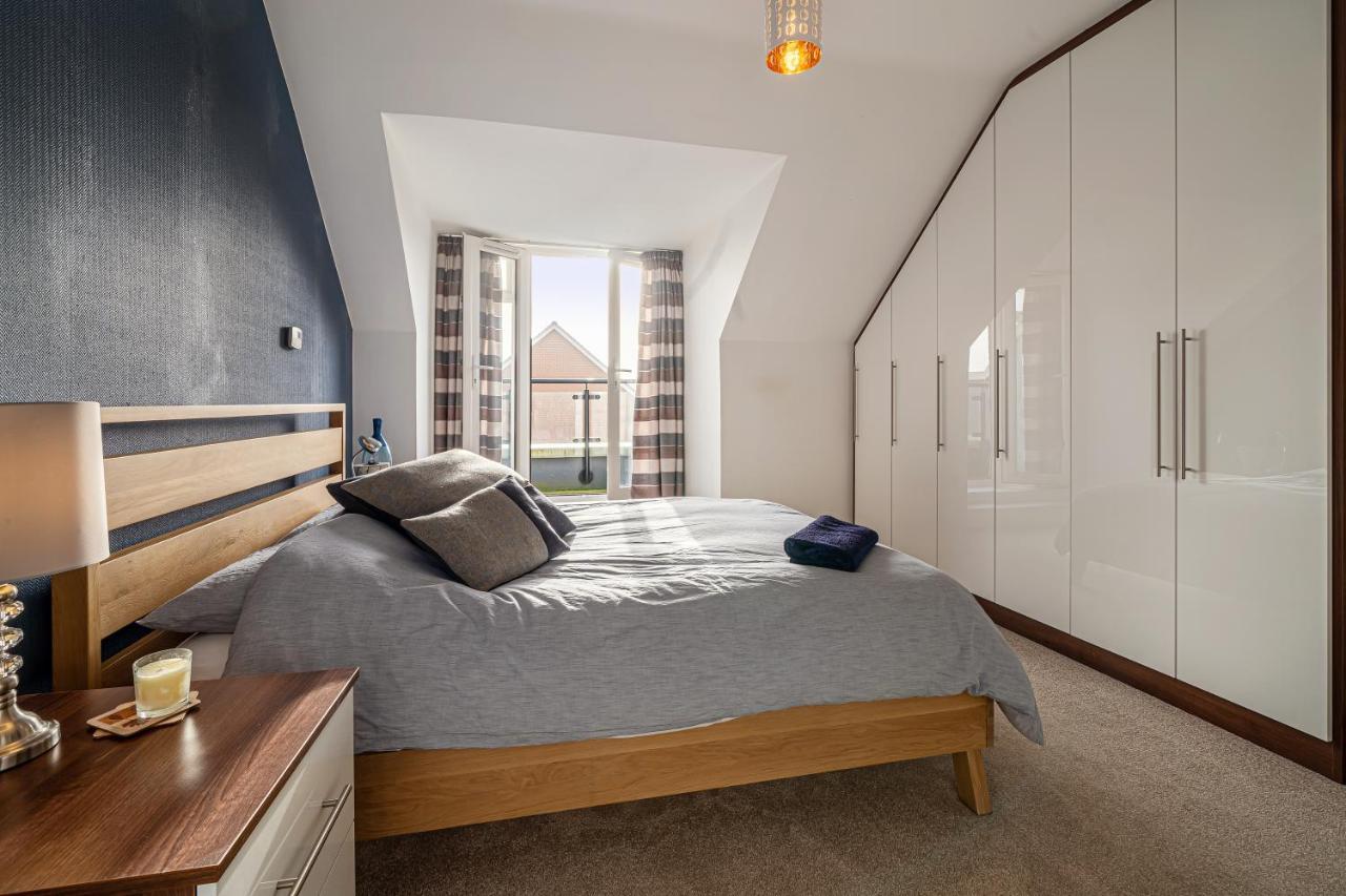 Ferienwohnung Modern Townhouse - Sleeps Up To 6 Maidenhead Exterior foto